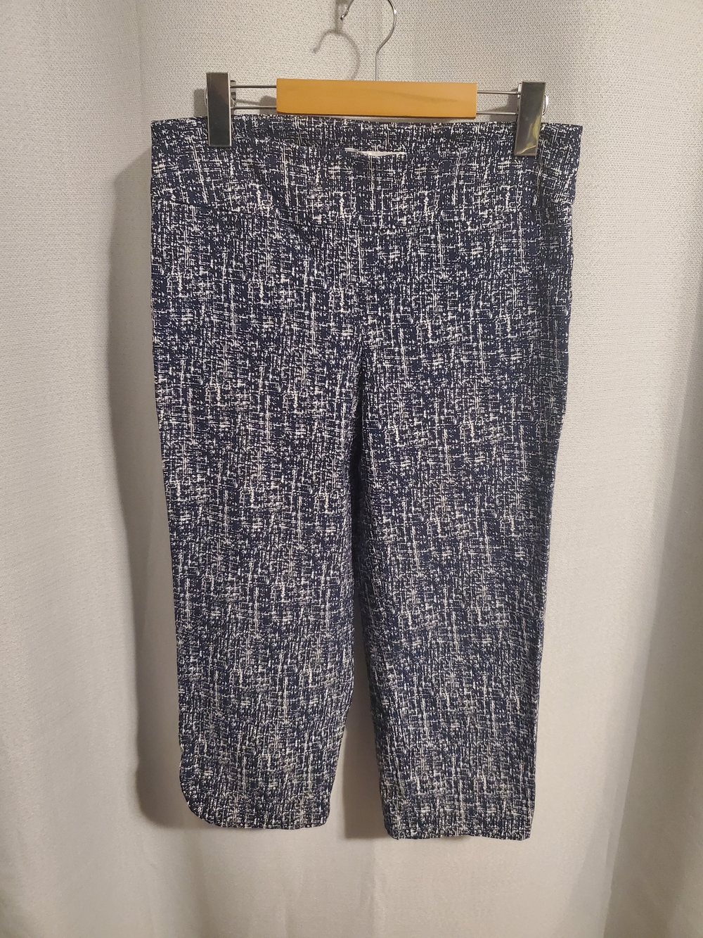 (3/$20) S.C. & Co. Women's Navy & White Stretch Capris